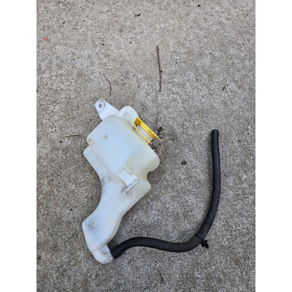 For Jeep Compass 2007-2012 5058156AE Premium Radiator Coolant Overflow Tank